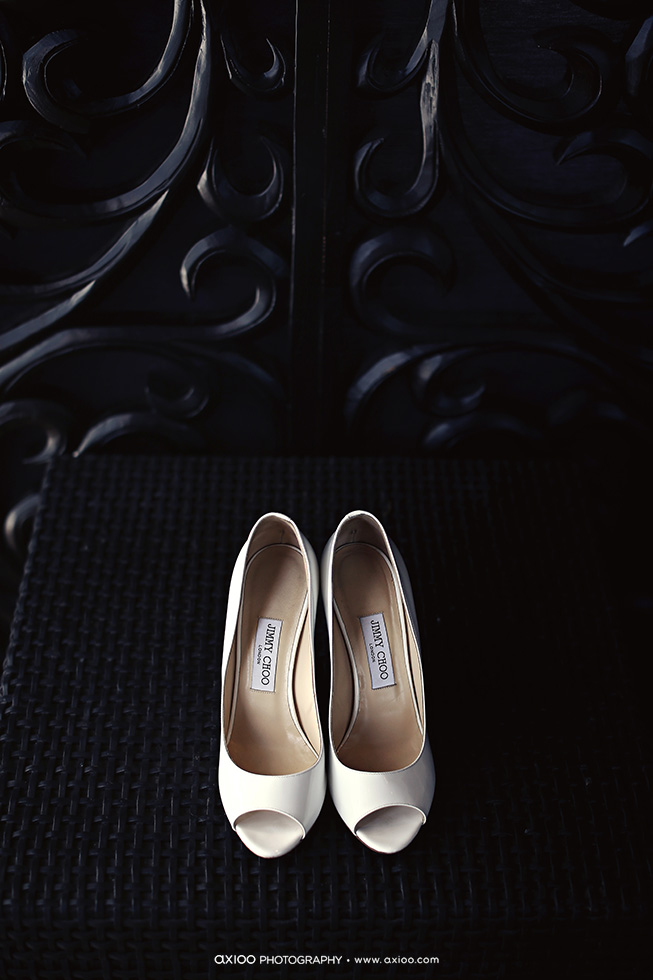 Axioo: Layers of Intricate Intimacies